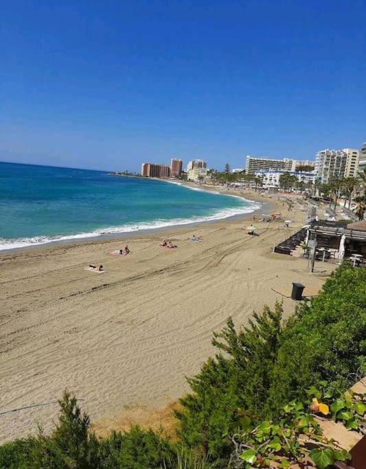 Elegante Alojamiento Con Piscina A 200 M Del Mar. Appartement Benalmádena Buitenkant foto